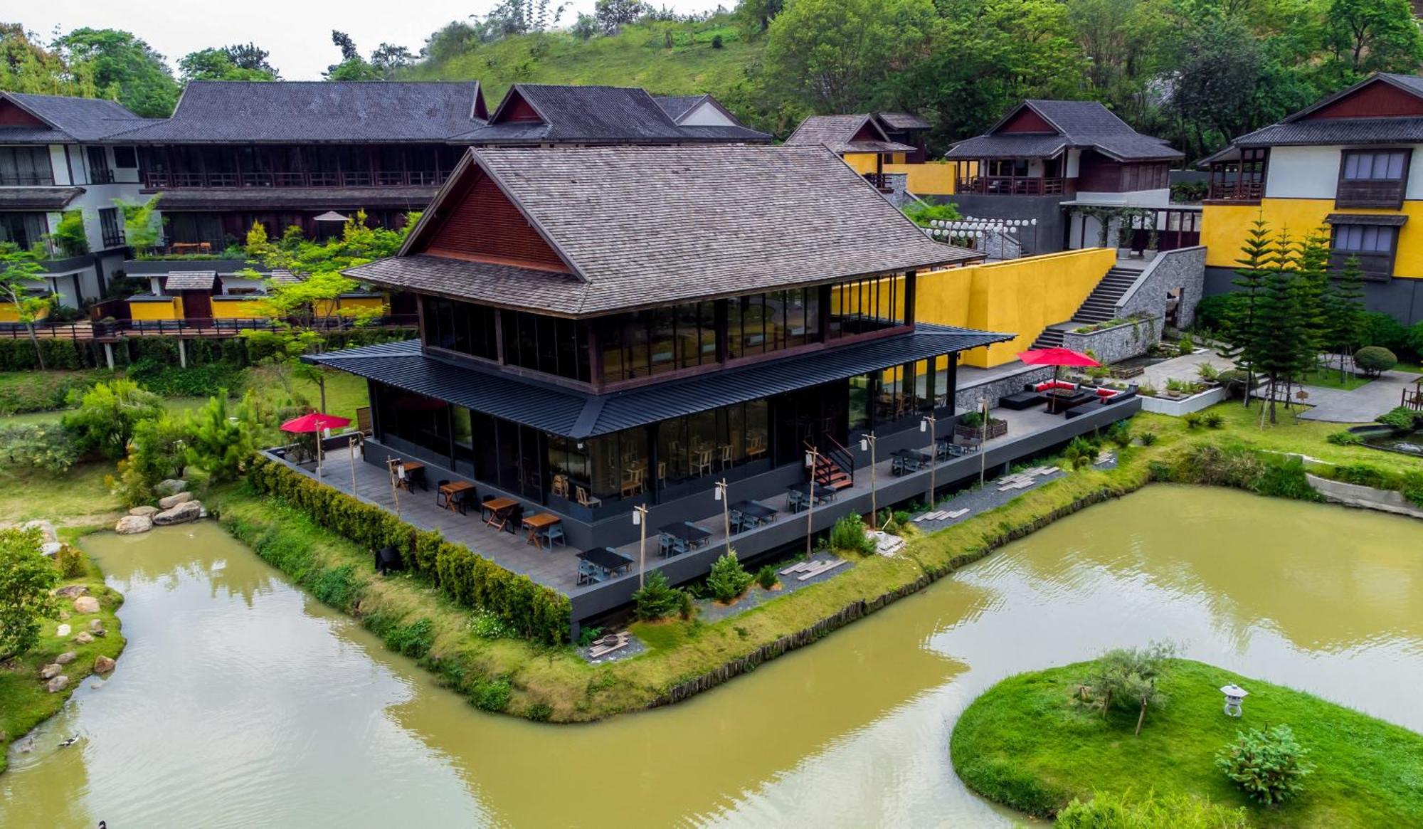 Onsen At Moncham Hotel Mae Rim Exterior foto